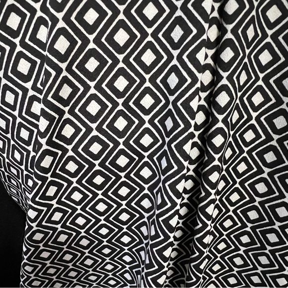 LOFT Black V-Neck Button-Up Cardigan Sweater Size Medium - Picture 7 of 9